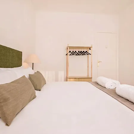 Rocafort In Eixample Barcelona Room photo