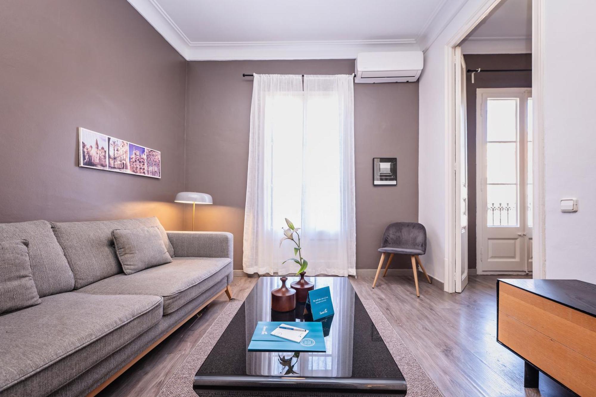 Rocafort In Eixample Apartment *