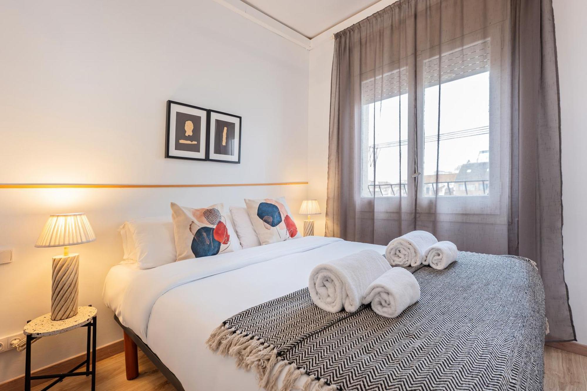 Apartment Rocafort In Eixample
