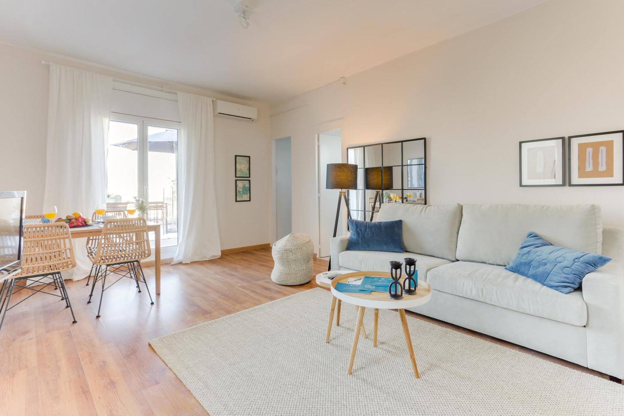 Appartamento Rocafort In Eixample Barcellona